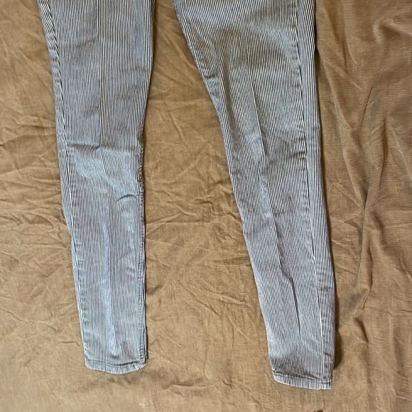 Levi 524 skinny jean
size W26 L32 - Picture 4 of 8